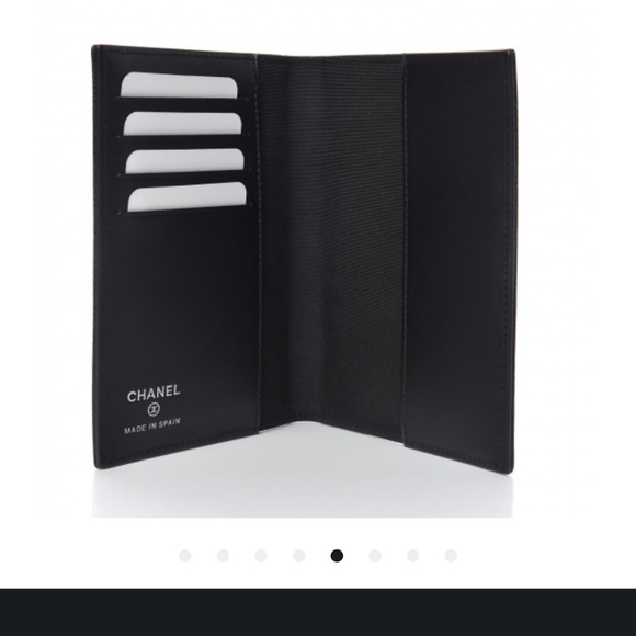 CHANEL Caviar Timeless Passport Holder Black - Picture 3 of 4